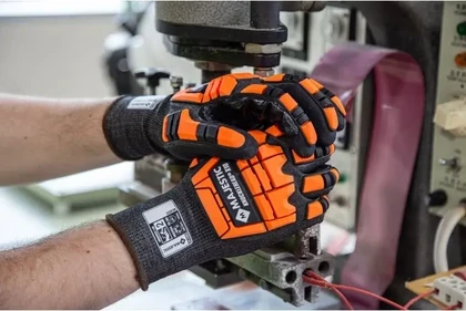 Majestic 35-5465 X15 KorPlex Gloves - Cut Level A4, Impact 2