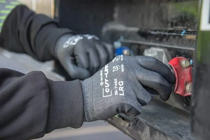 Majestic 35-7465 Cut-Less Watchdog Foam Nitrile Palm Gloves - Cut Level A4