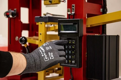 Majestic 35-7465 Cut-Less Watchdog Foam Nitrile Palm Gloves - Cut Level A4