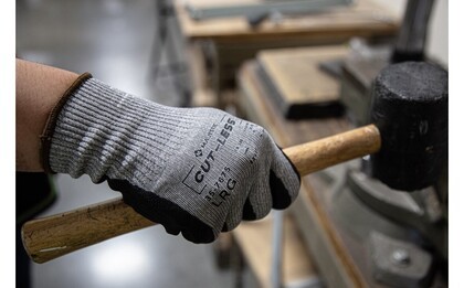 Majestic 35-7675 Cut-Less Korplex Touchscreen Gloves - Cut Level A9